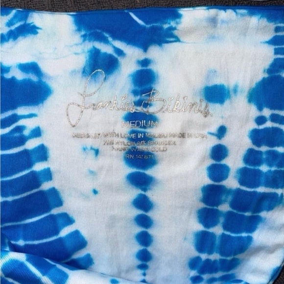 Frankie's Bikinis Shiloh Top & bottom Blue Crush Tye Dye... in great condition - Picture 6 of 8